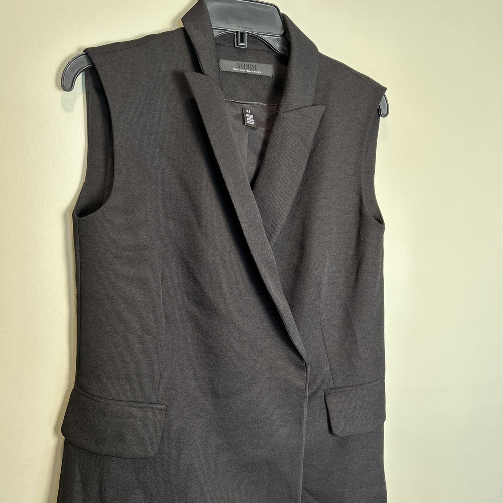 White House Black Market tailored sleeveless Vest Asymmetric front w button XS - Picture 6 of 14